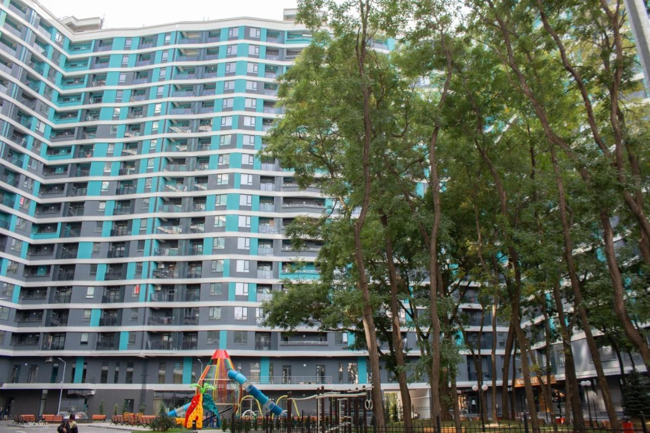 Oasis Premium Class 1Bd Apartment With Living Room คีชีเนา ภายนอก รูปภาพ